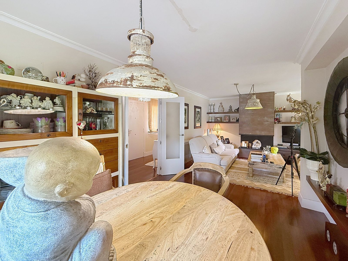 e0d0f56bfd9c1123927a743c028b5959 - 75