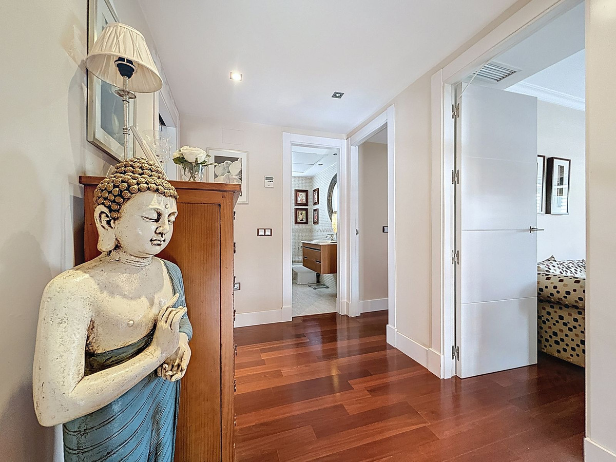 e0d0f56bfd9c1123927a743c028b5959 - 77