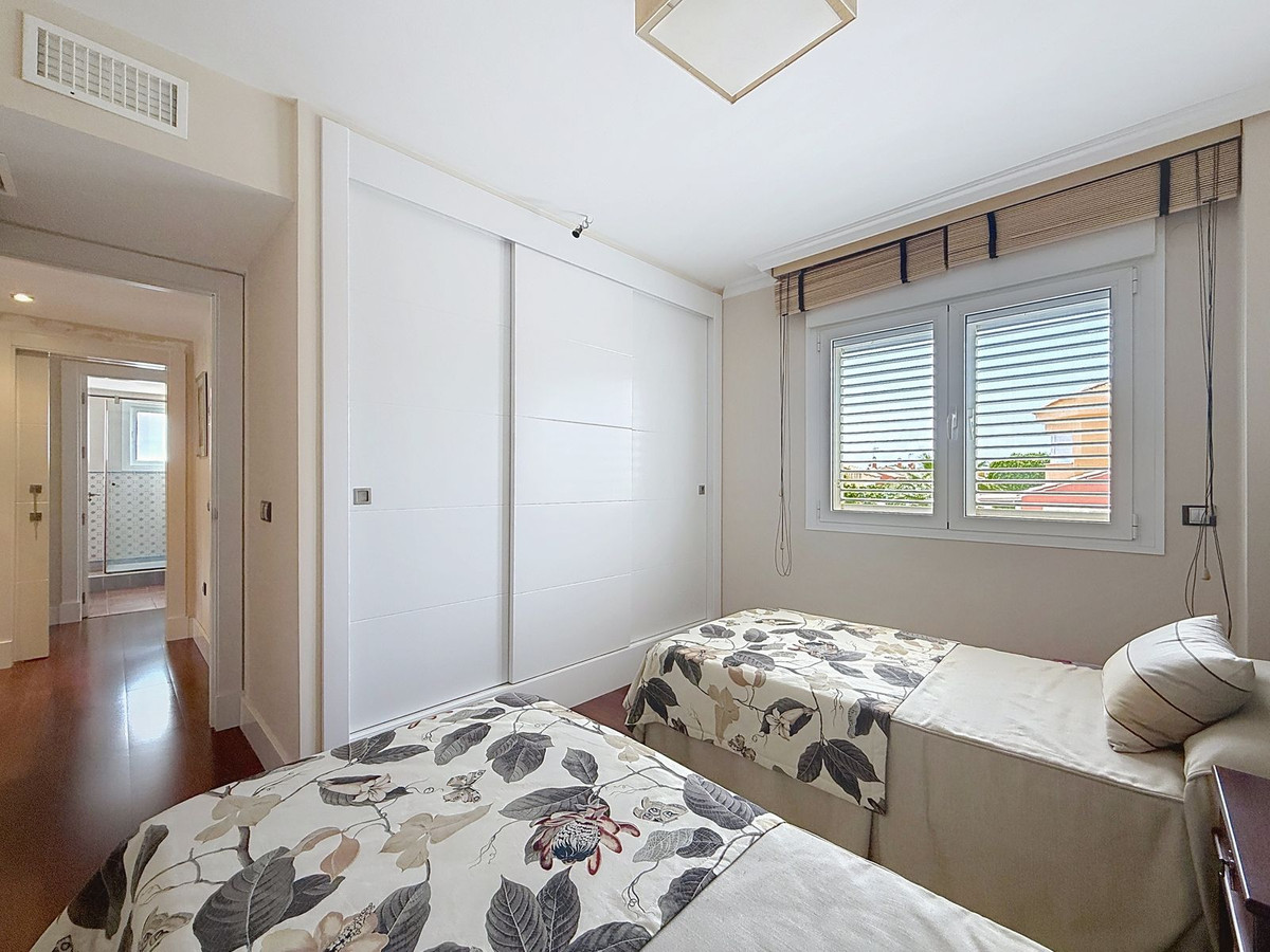 e0d0f56bfd9c1123927a743c028b5959 - 83