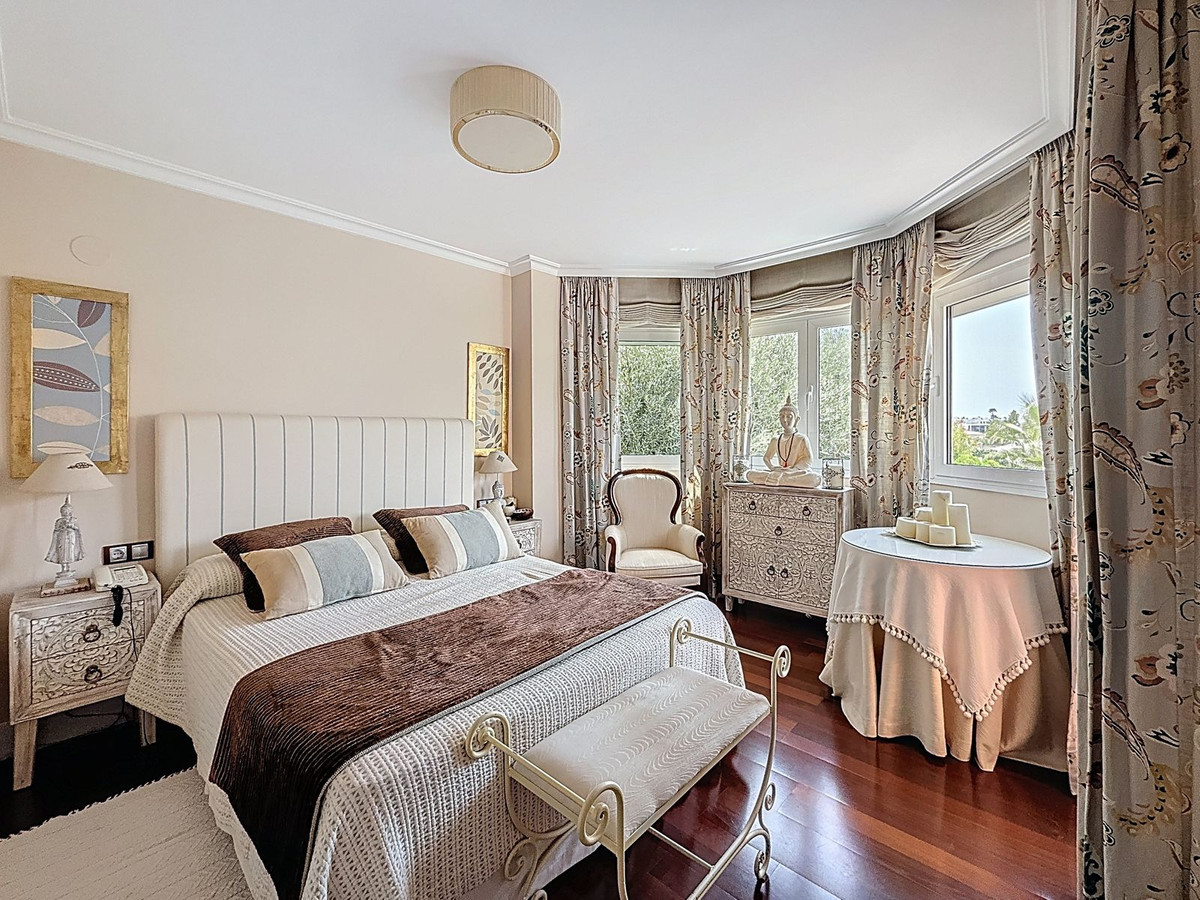 e0d0f56bfd9c1123927a743c028b5959 - 85