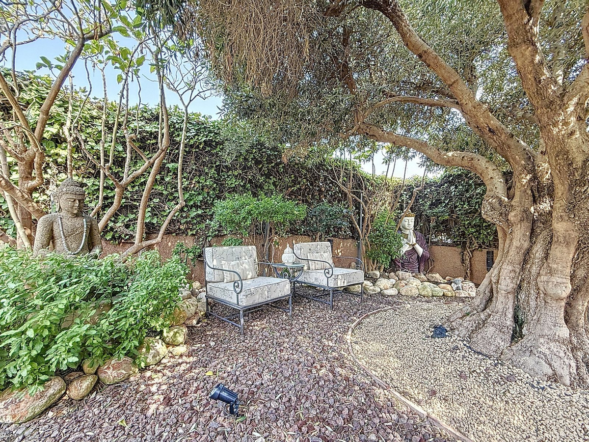 e0d0f56bfd9c1123927a743c028b5959 - 9