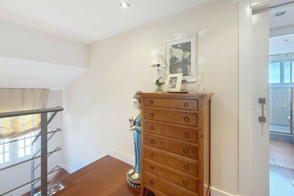 e0d0f56bfd9c1123927a743c028b5959 - 96