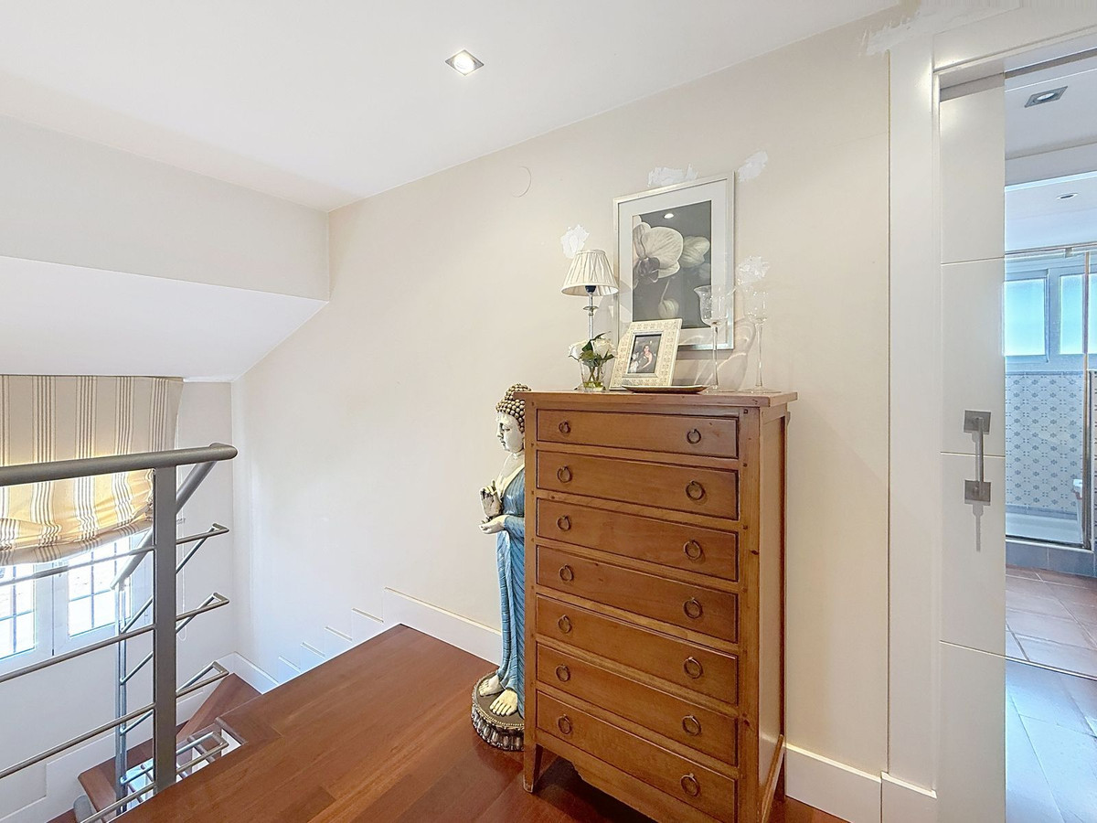 e0d0f56bfd9c1123927a743c028b5959 - 96