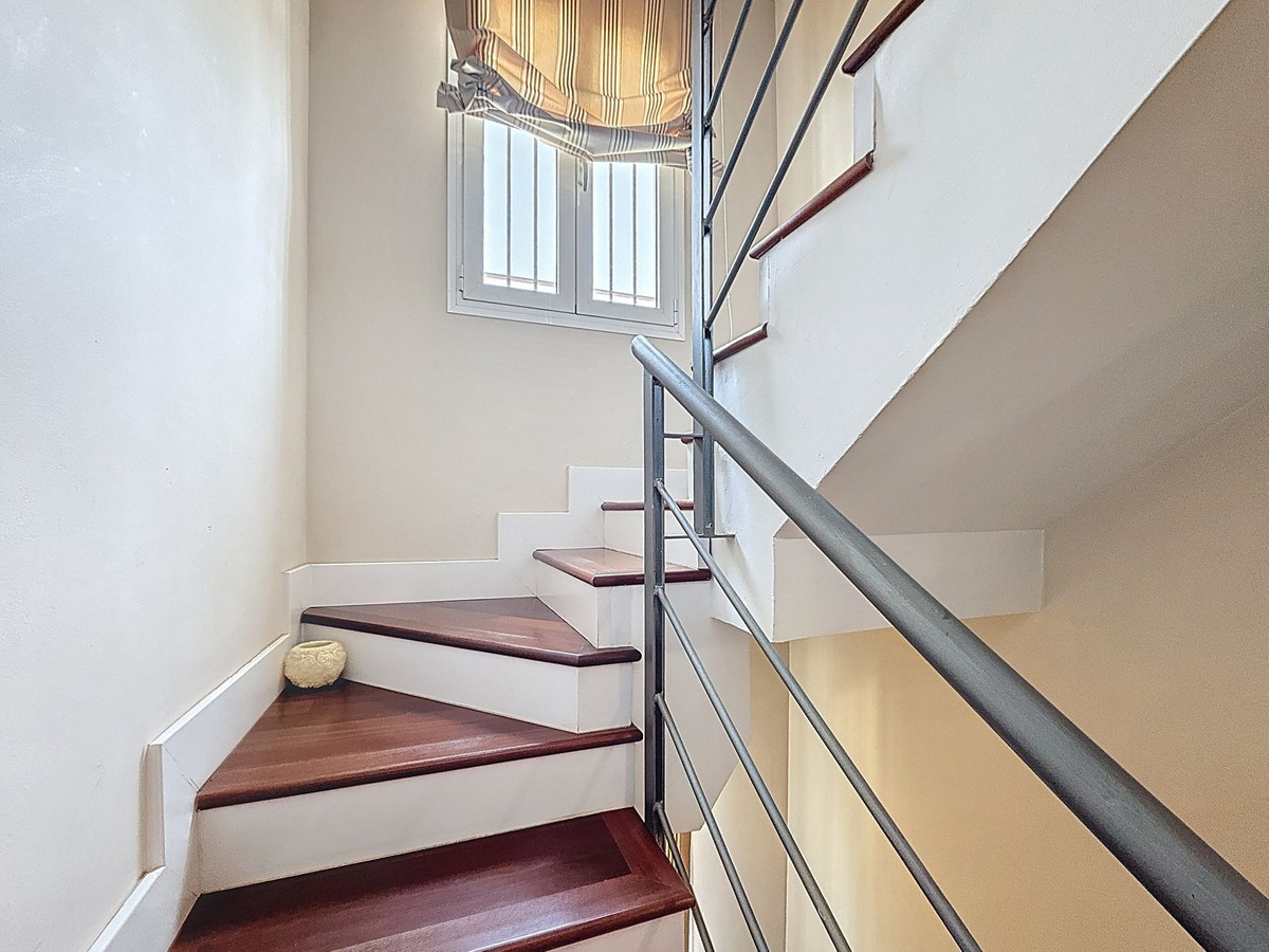 e0d0f56bfd9c1123927a743c028b5959 - 97