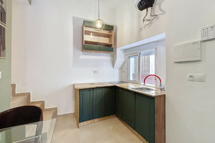 e24eb14c138ed49c367f9c99d4c5be35 - 10