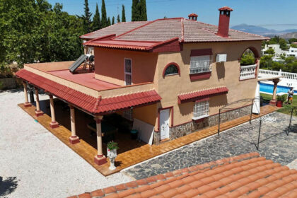 e39de223fe64576940e96e6ddb70455f - 26