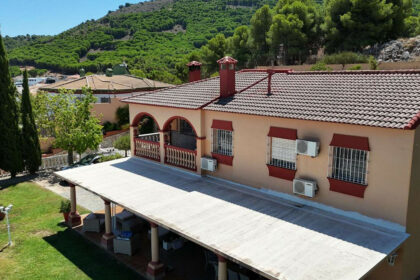 e39de223fe64576940e96e6ddb70455f - 29