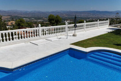 e39de223fe64576940e96e6ddb70455f - 44