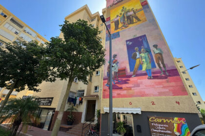 e4d1dc3e64169da9153f2c7e70bc2994 - 1