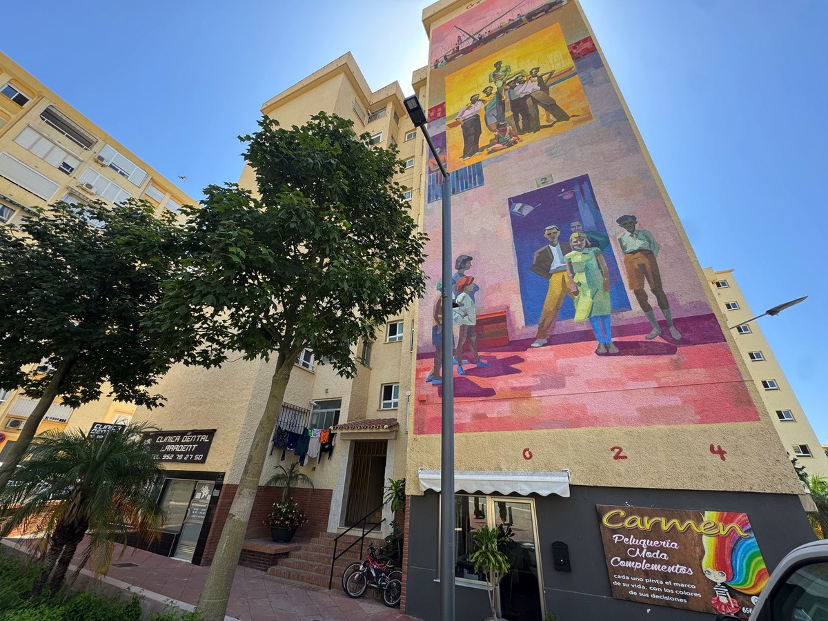 e4d1dc3e64169da9153f2c7e70bc2994 - 1