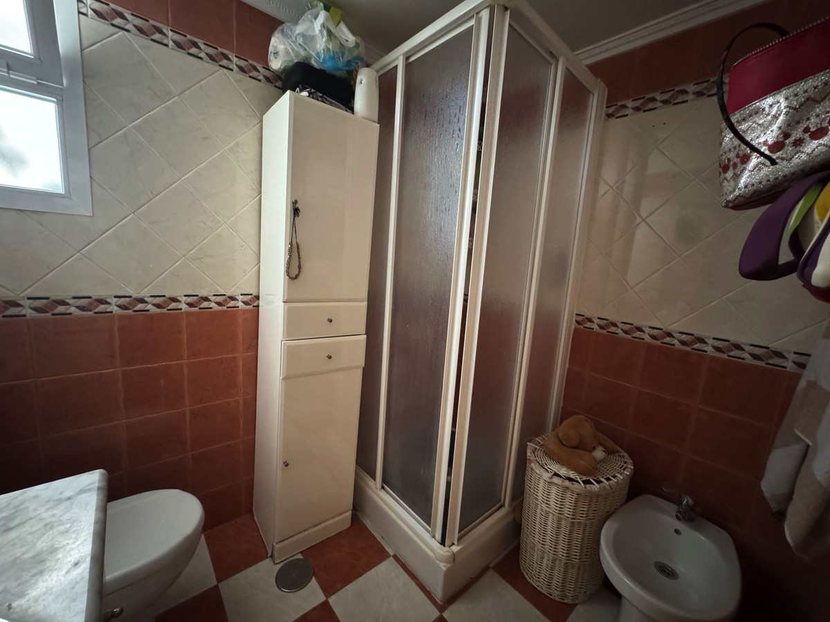 e4d1dc3e64169da9153f2c7e70bc2994 - 10