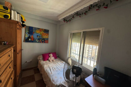 e4d1dc3e64169da9153f2c7e70bc2994 - 12