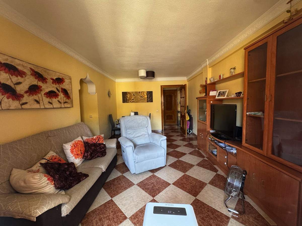 e4d1dc3e64169da9153f2c7e70bc2994 - 2