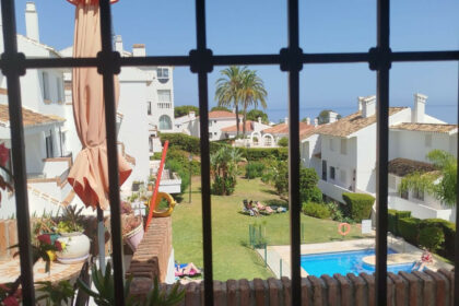 e8090776c1b56e934abca996a1340815 - 12