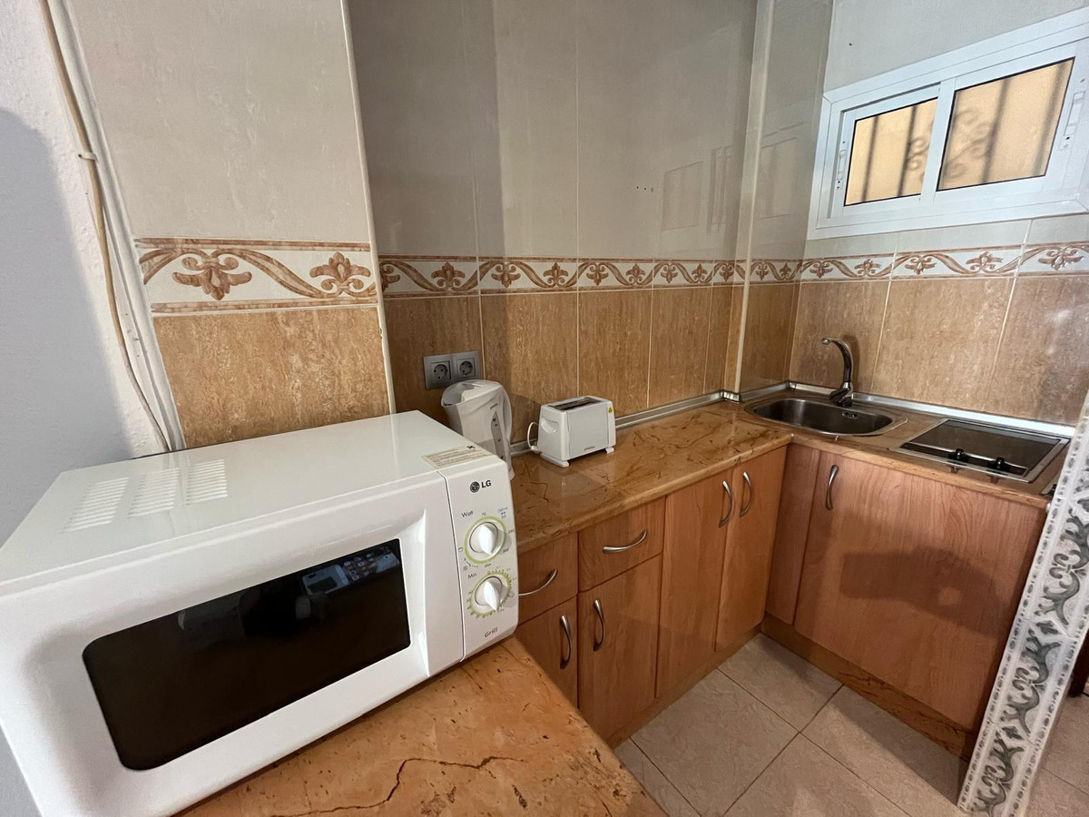 e9ea49b4bcbaf3c133d025ccfaf9f4db - 11