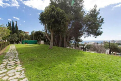 e9ea49b4bcbaf3c133d025ccfaf9f4db - 19