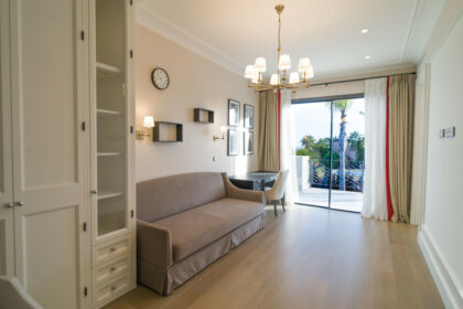 ea4141eebb8febd1f1c3ec7ec02b5fcb - 15