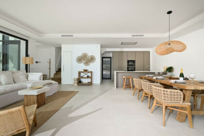 eba249fe1799b315a4767d66abb2537a - 11