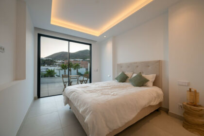 eba249fe1799b315a4767d66abb2537a - 14