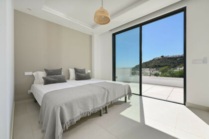 eba249fe1799b315a4767d66abb2537a - 20