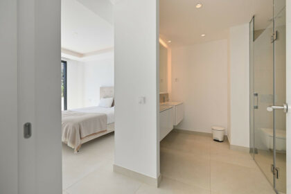 eba249fe1799b315a4767d66abb2537a - 22