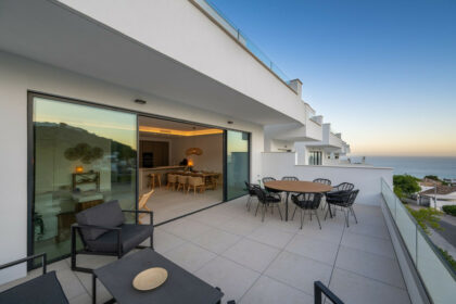 eba249fe1799b315a4767d66abb2537a - 23