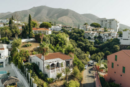 ec60ff29463e76cba5e094149e7c1efa - 31