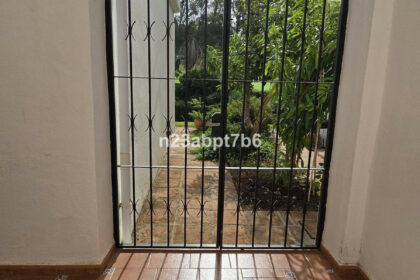 ec617f307df5b83a0af10daa6f8022a6 - 12