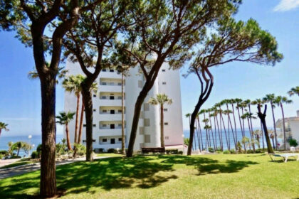 ed59b6f0178dd7f107f856eb5838f267 - 11