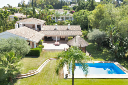 eedbcc9bf23ac730b4fc844754ca4dc8 - 26