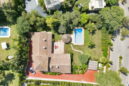 eedbcc9bf23ac730b4fc844754ca4dc8 - 30