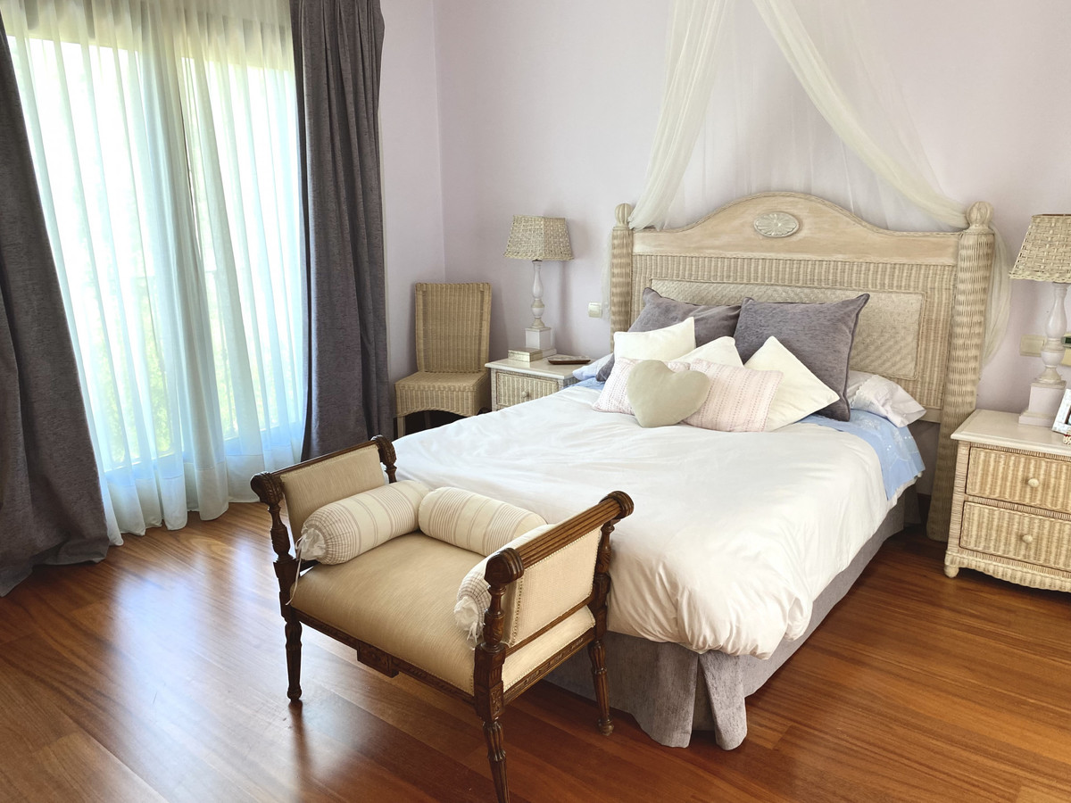 f0ad0fdd25aa1fcdce074da48ec6817f - 14