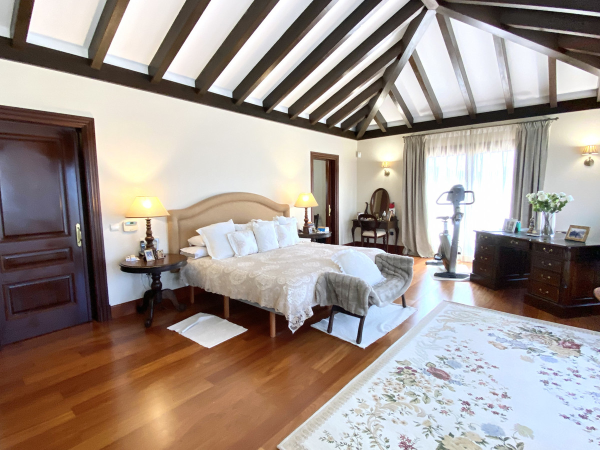 f0ad0fdd25aa1fcdce074da48ec6817f - 16