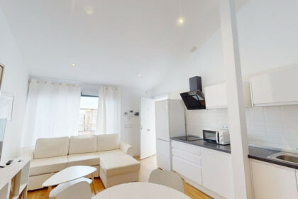 f1631c189f1e7edca573bf9042fe1ed6 - 4