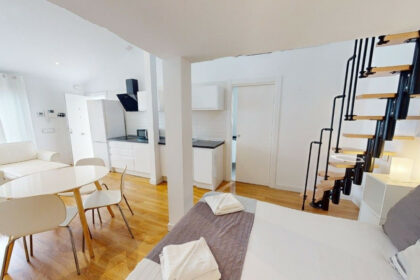 f1631c189f1e7edca573bf9042fe1ed6 - 7