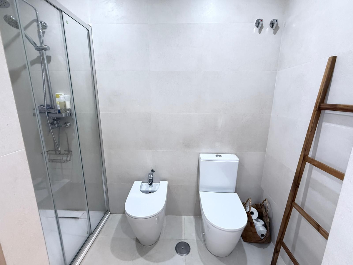 f433b087a92603a00cfd3abf230fca55 - 49