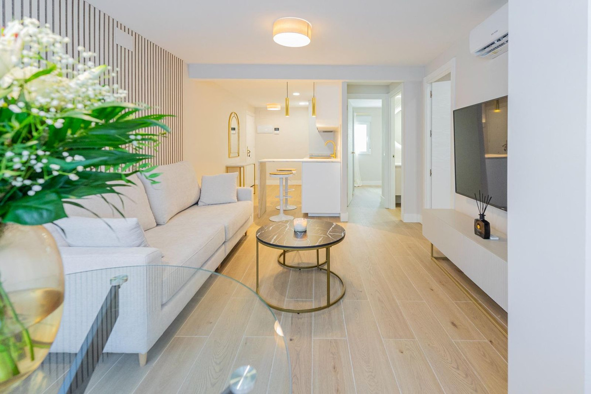 f4478726f905d2f53fc2fa6e762837b3 - 1