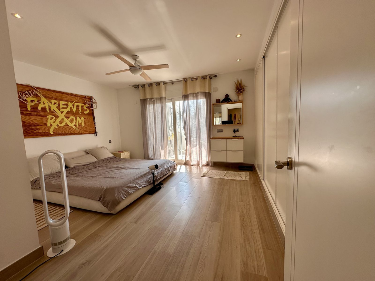 f4fd9b4046aa9ab96c379c490646cec2 - 10