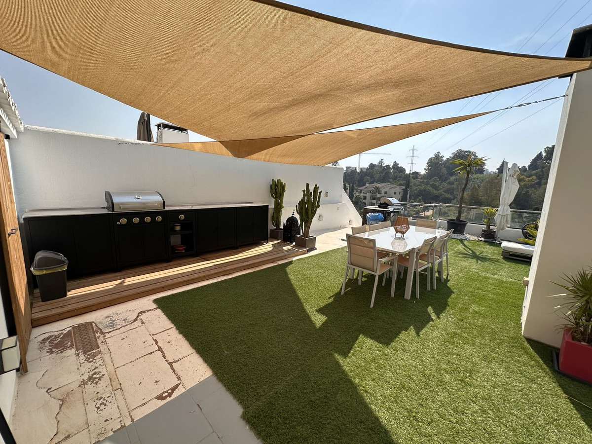 f4fd9b4046aa9ab96c379c490646cec2 - 13