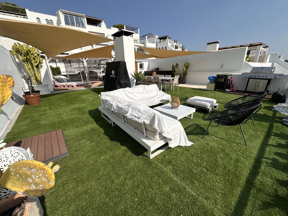 f4fd9b4046aa9ab96c379c490646cec2 - 16