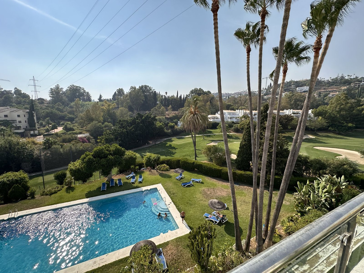 f4fd9b4046aa9ab96c379c490646cec2 - 19