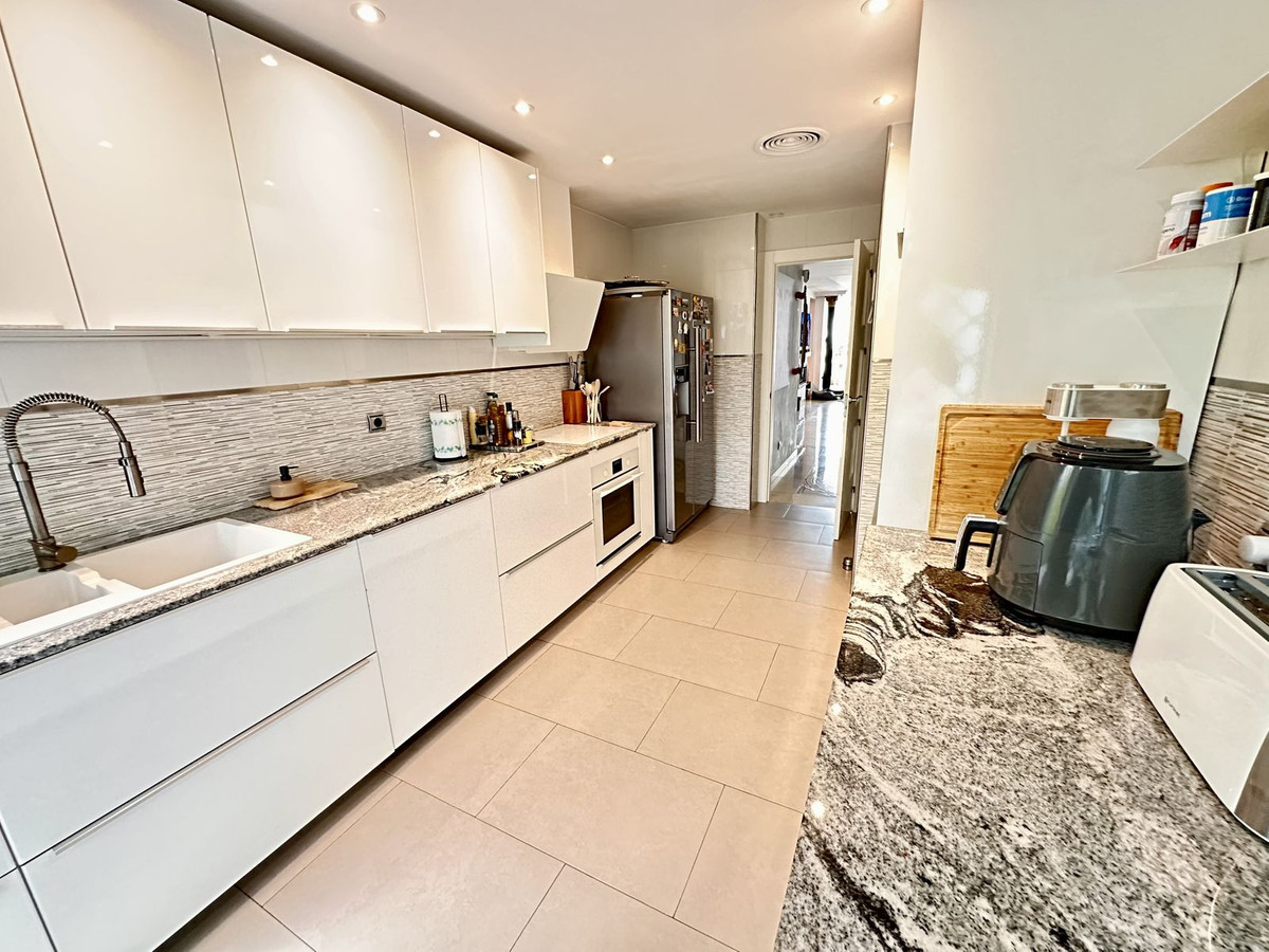 f4fd9b4046aa9ab96c379c490646cec2 - 7