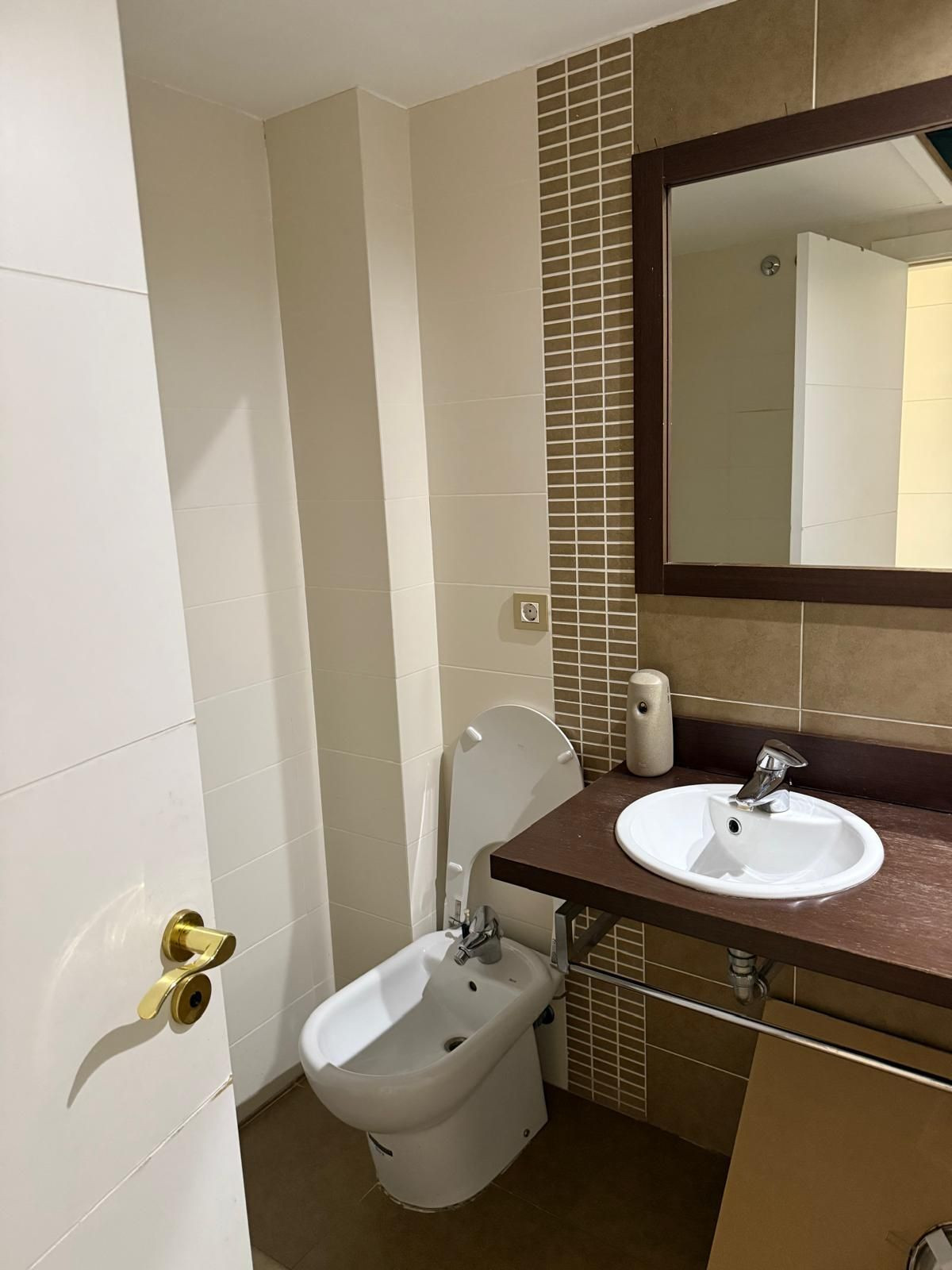 f607182f53ff349f3e7a97773bdbe361 - 26