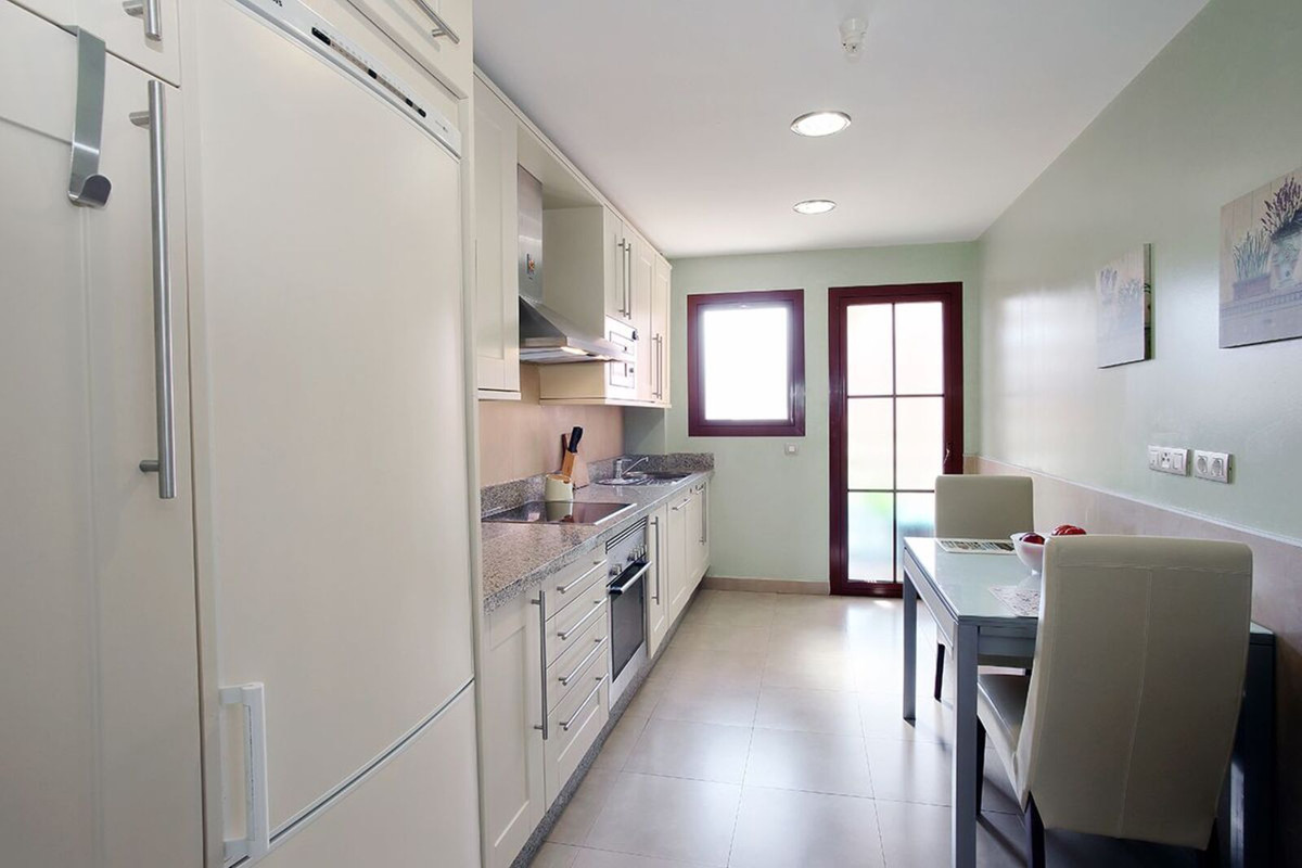 f607182f53ff349f3e7a97773bdbe361 - 8