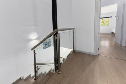 f60e8b44a35f4f967f3a67f4442c8744 - 11