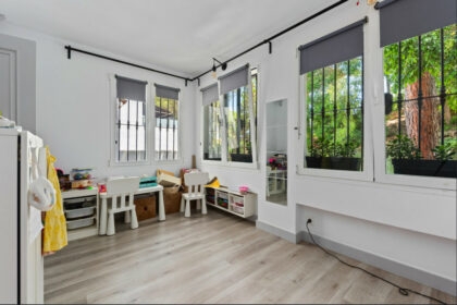 f60e8b44a35f4f967f3a67f4442c8744 - 15