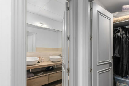 f60e8b44a35f4f967f3a67f4442c8744 - 17