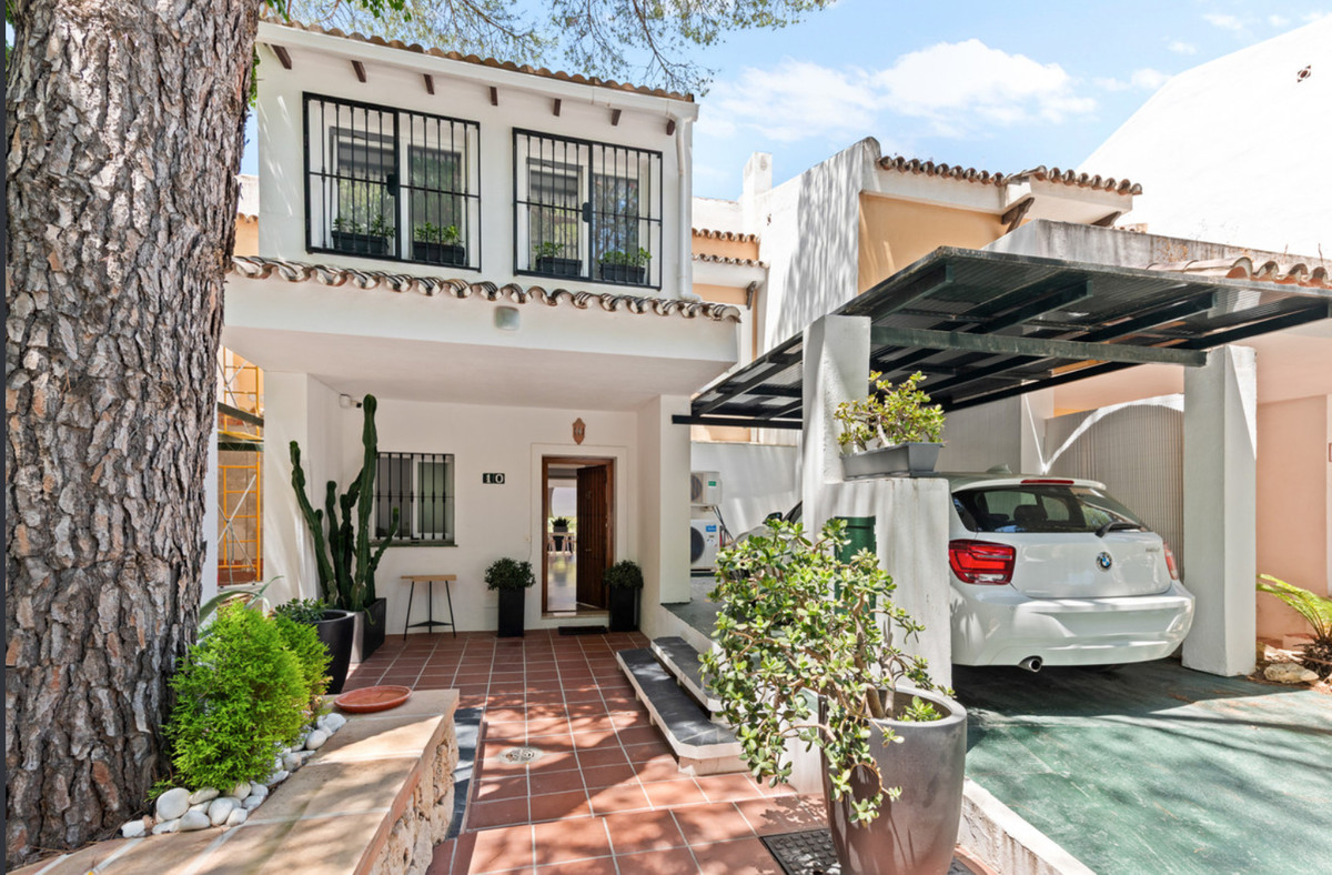 f60e8b44a35f4f967f3a67f4442c8744 - 2