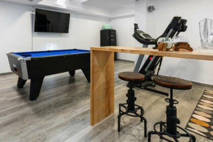 f60e8b44a35f4f967f3a67f4442c8744 - 25