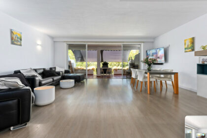 f60e8b44a35f4f967f3a67f4442c8744 - 4